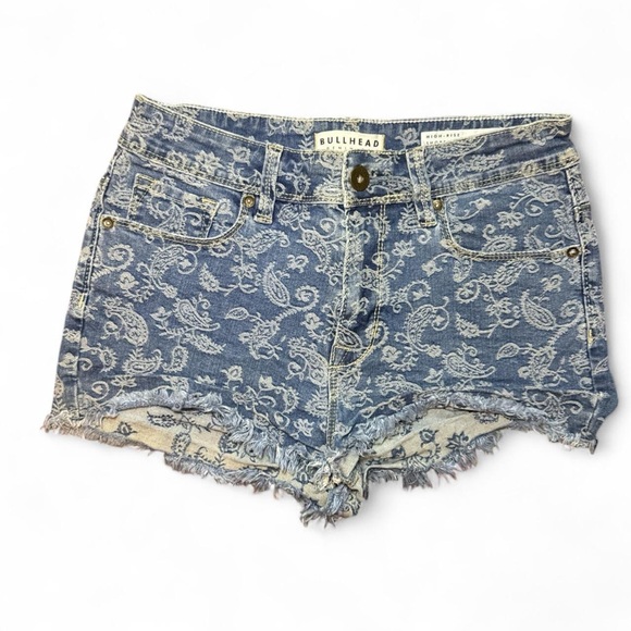 Bullhead Pants - Bullhead Denim Co. PACSUN VTG 2010s High-Rise Paisley Denim Fray Shorts — Size 8